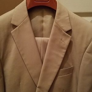 Giorgio Fiorelli 40R two piece tan suit